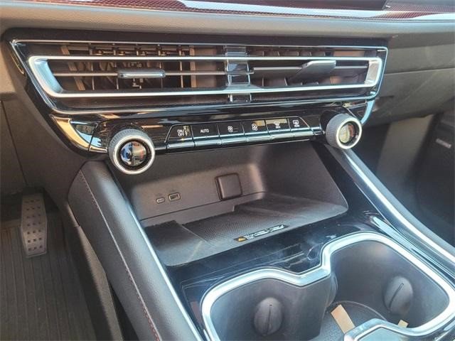 Certified 2024 Chevrolet Traverse RS w/ LPO, Floor Liner Package image 27