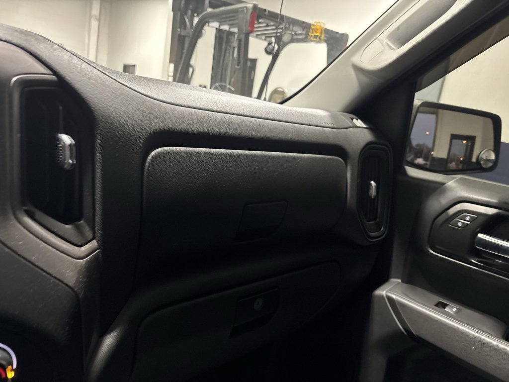 Used 2020 Chevrolet Silverado 1500 Custom Trail Boss w/ Custom Convenience Package image 18