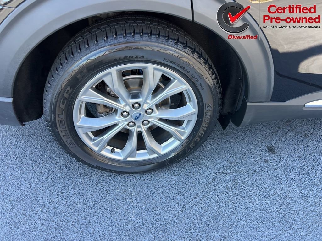 Used 2020 Ford Explorer XLT w/ Equipment Group 202A RWD image 18