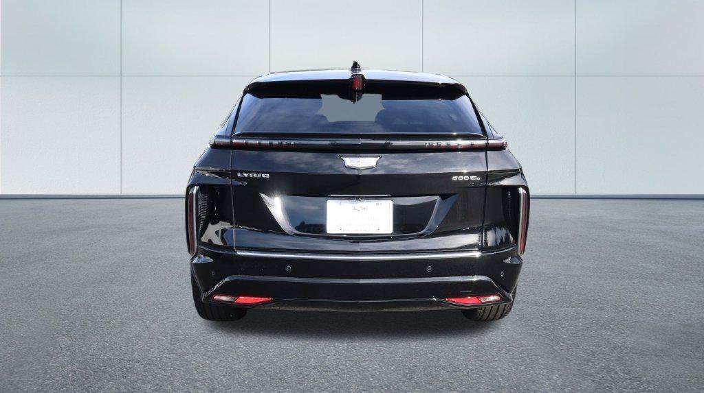 Certified 2024 Cadillac Lyriq Luxury AWD/4WD image 5