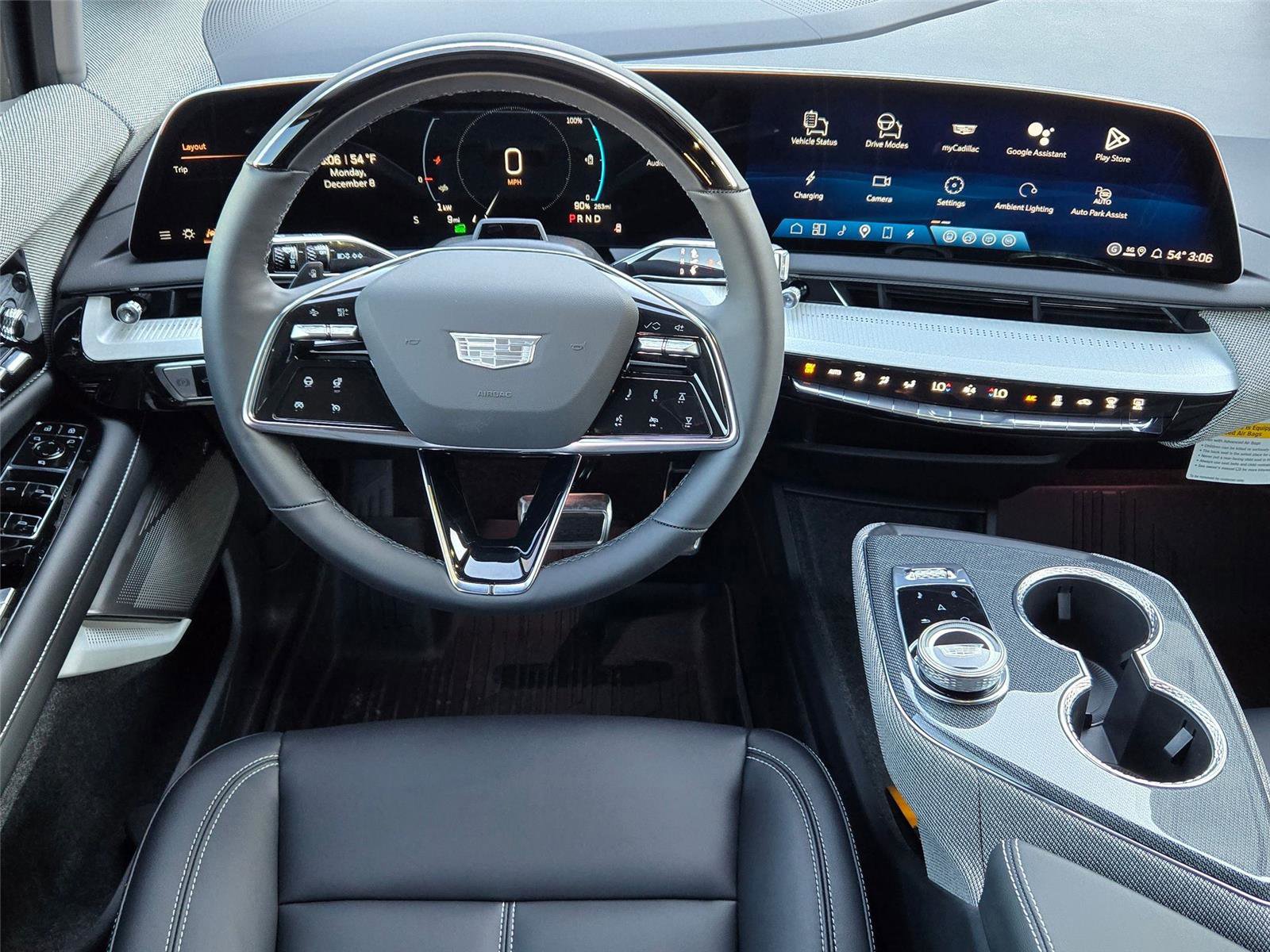 New 2026 Cadillac Optiq Luxury 1 w/ LPO, Floor Liner Package AWD/4WD image 13