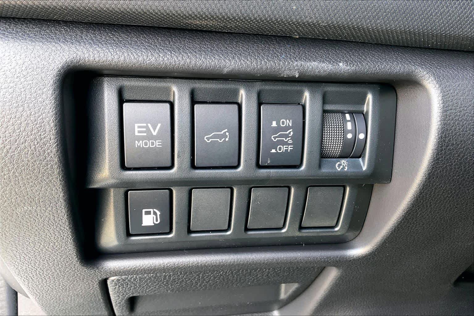 New 2026 Subaru Forester Premium AWD/4WD image 18