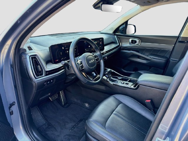 Used 2025 Kia Sorento SX AWD/4WD image 26