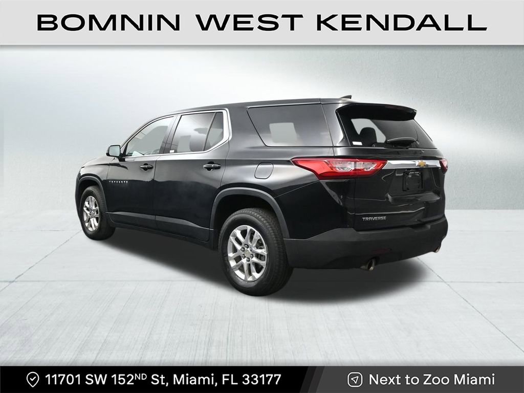 Used 2020 Chevrolet Traverse LS image 3