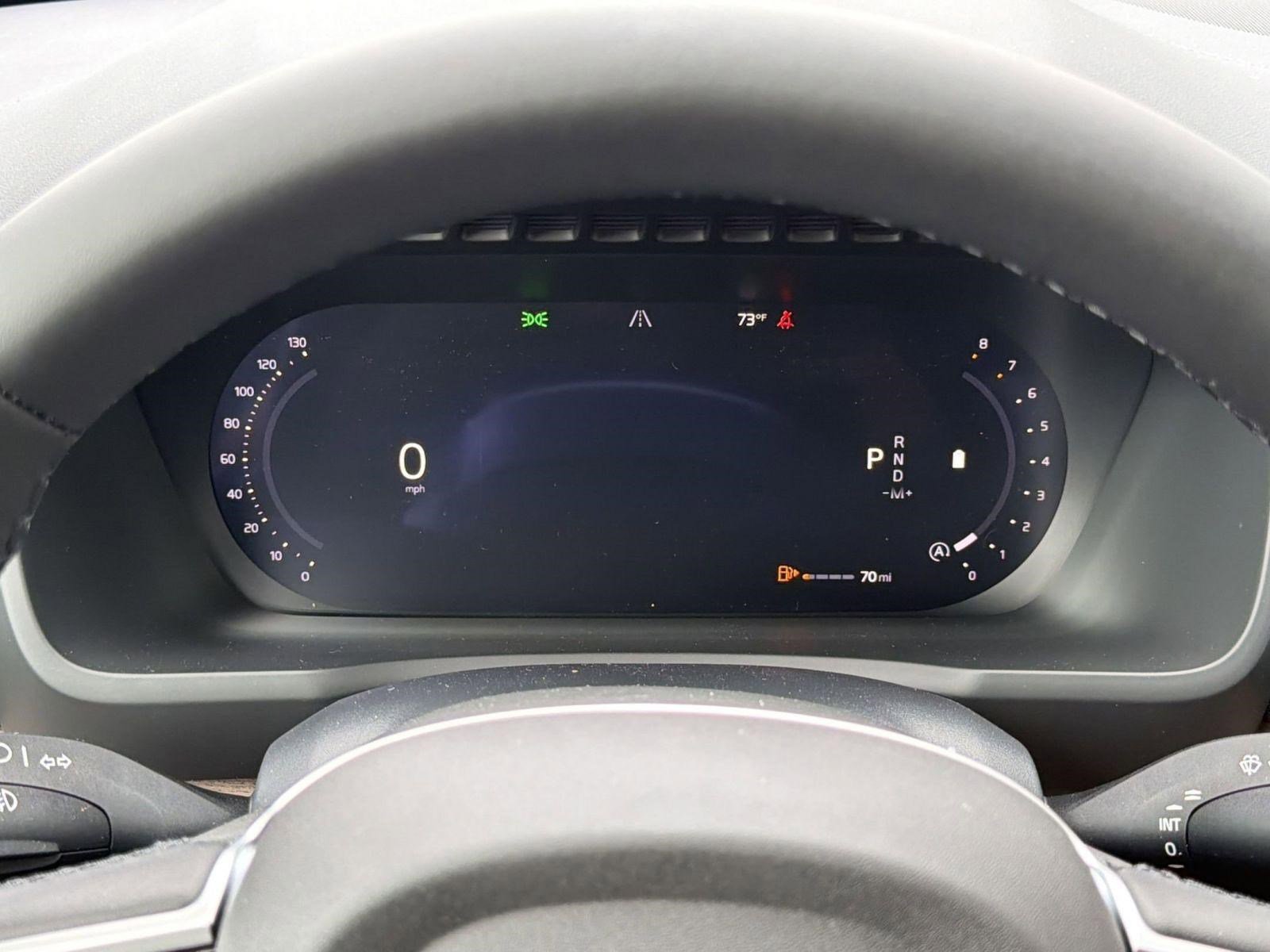 New 2026 Volvo XC90 B6 Plus w/ Protection Package AWD/4WD image 18