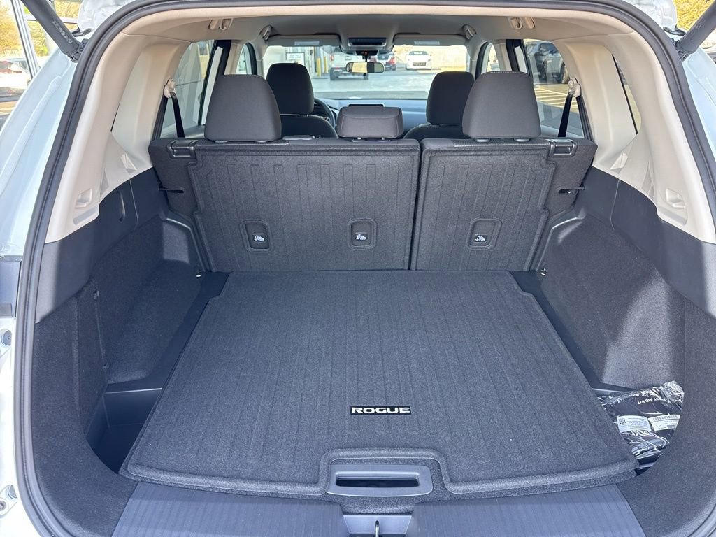 New 2026 Nissan Rogue SV FWD image 16