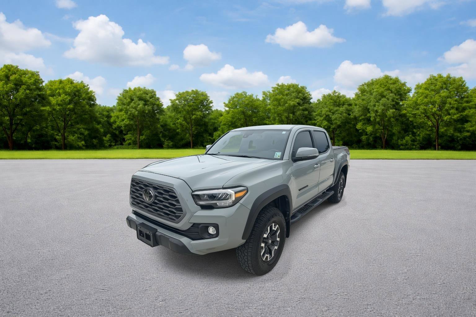 Used 2023 Toyota Tacoma TRD Off-Road w/ Black Out Package (TMS) AWD/4WD image 2