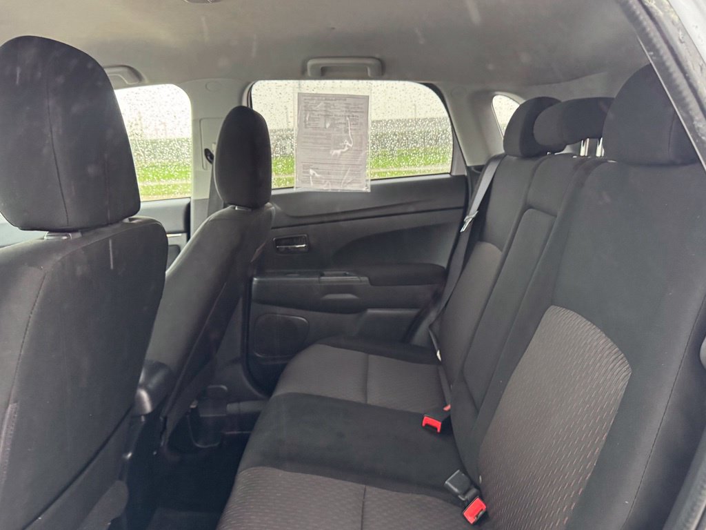 Used 2017 Mitsubishi Outlander Sport ES FWD image 28