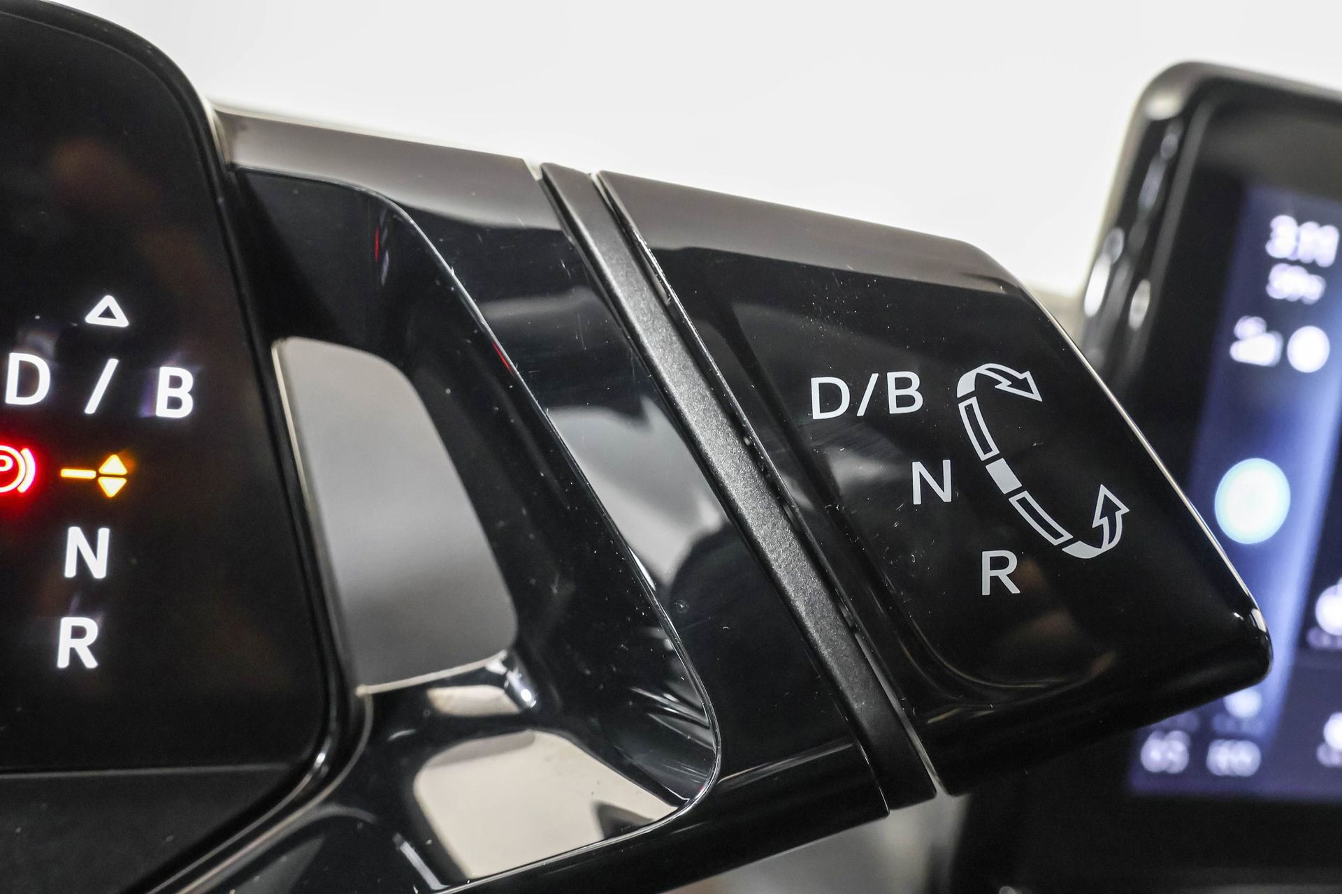 Used 2022 Volkswagen ID.4 Pro image 31