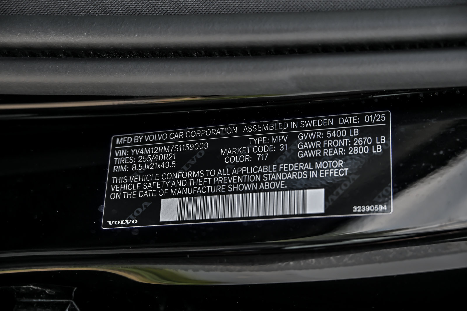 Used 2025 Volvo XC60 B5 Ultra w/ Protection Package Premier AWD/4WD image 40