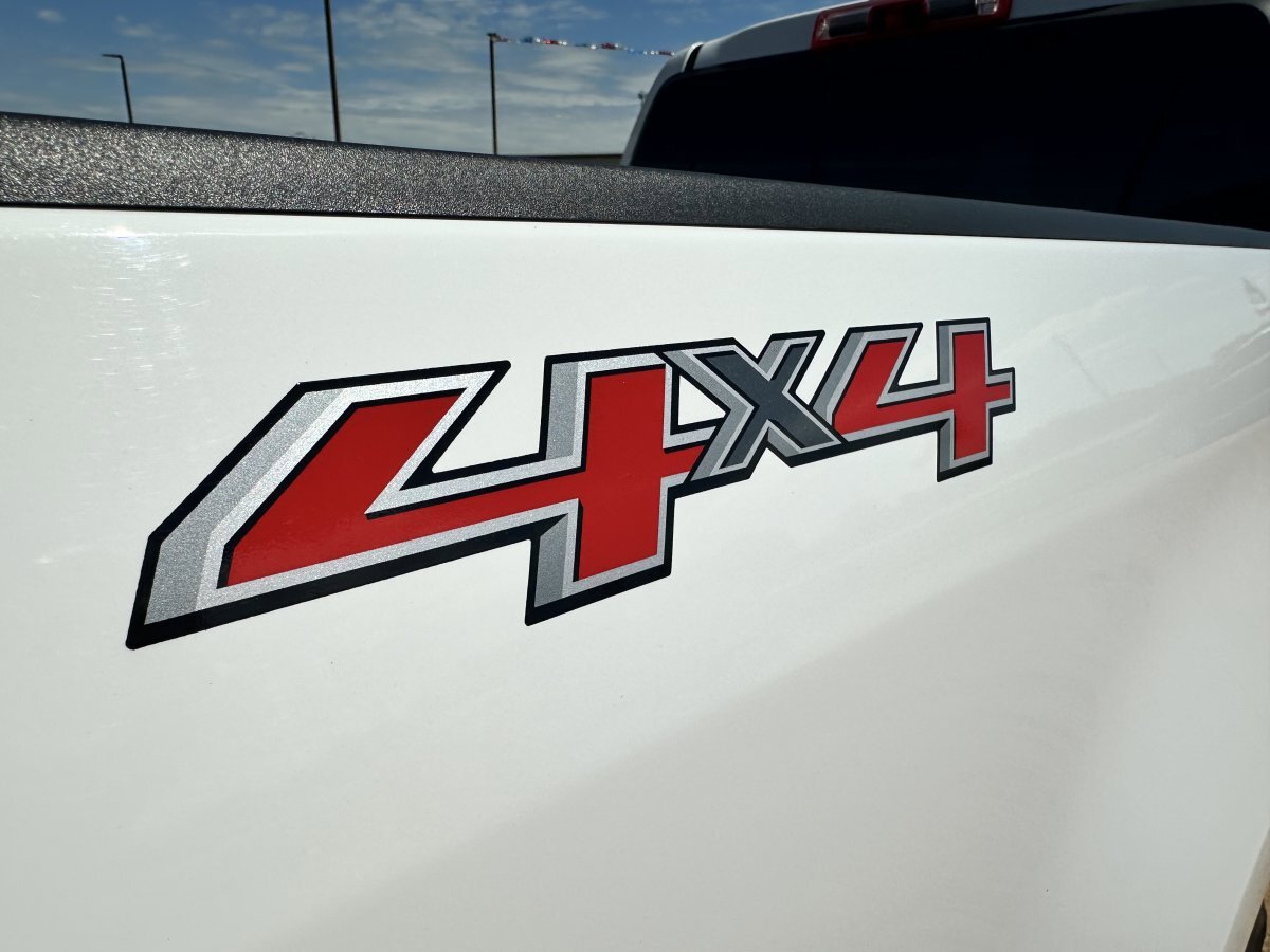 Used 2019 Chevrolet Colorado LT w/ LT Convenience Package AWD/4WD image 12