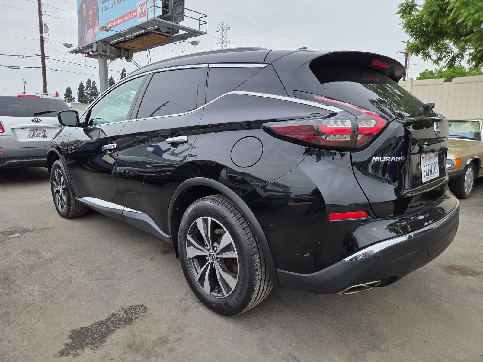 Used 2020 Nissan Murano SV image 2