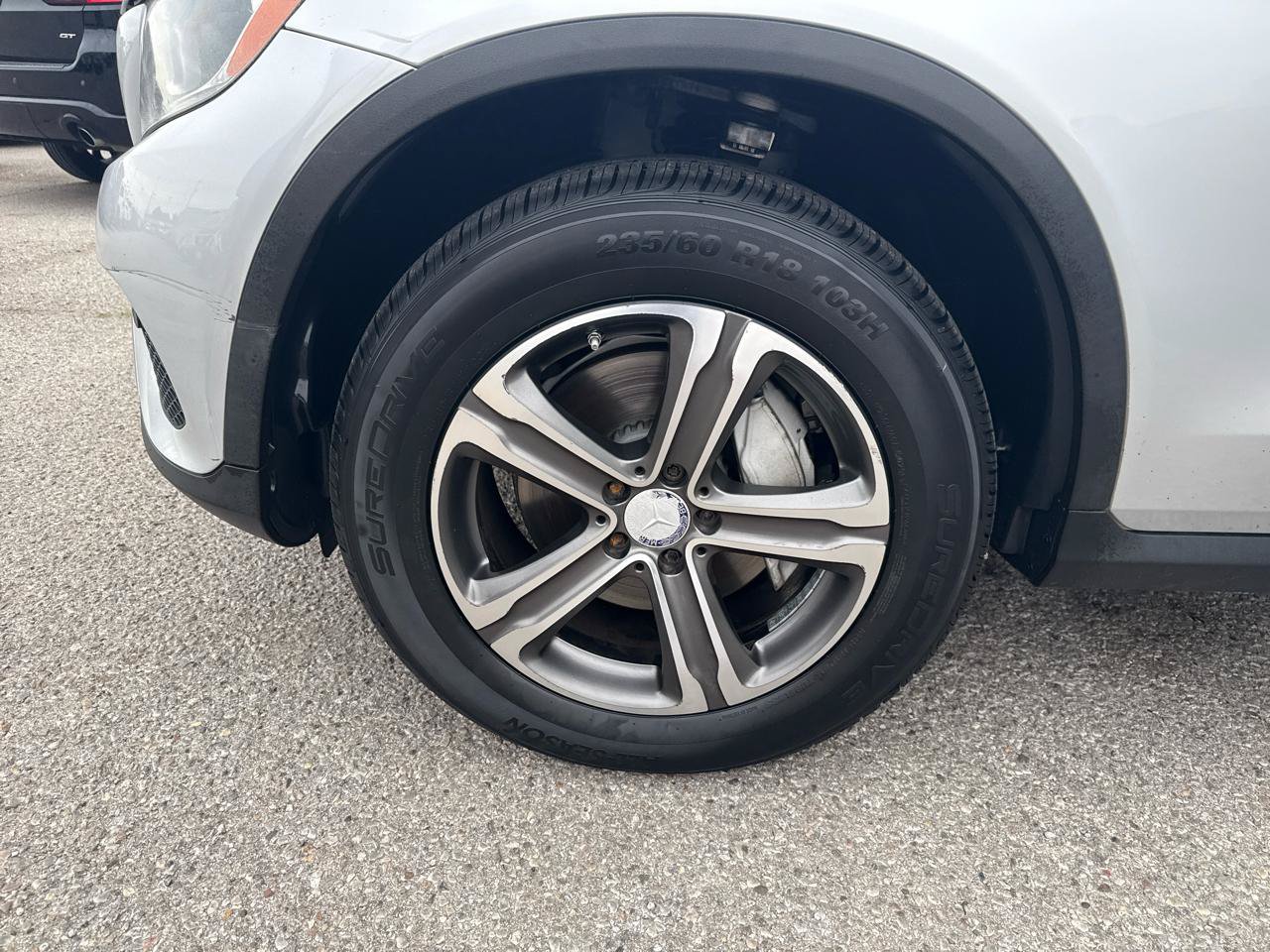 Used 2017 Mercedes-Benz GLC 300 4MATIC image 27