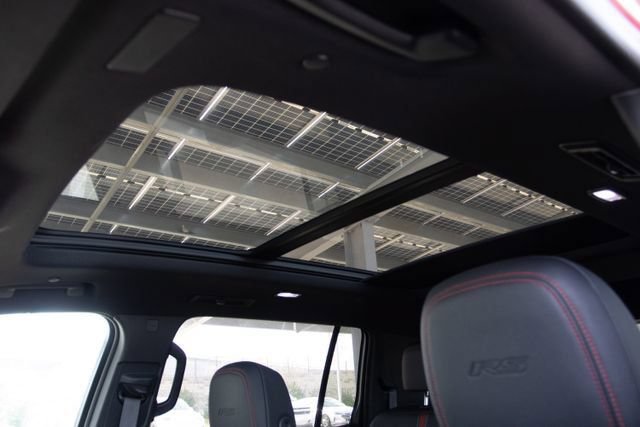 Used 2024 Chevrolet Traverse RS w/ LPO, Floor Liner Package AWD/4WD image 32