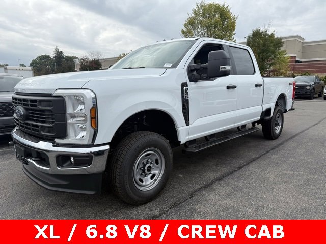 New 2026 Ford F250 XL w/ XL Chrome Package image 3