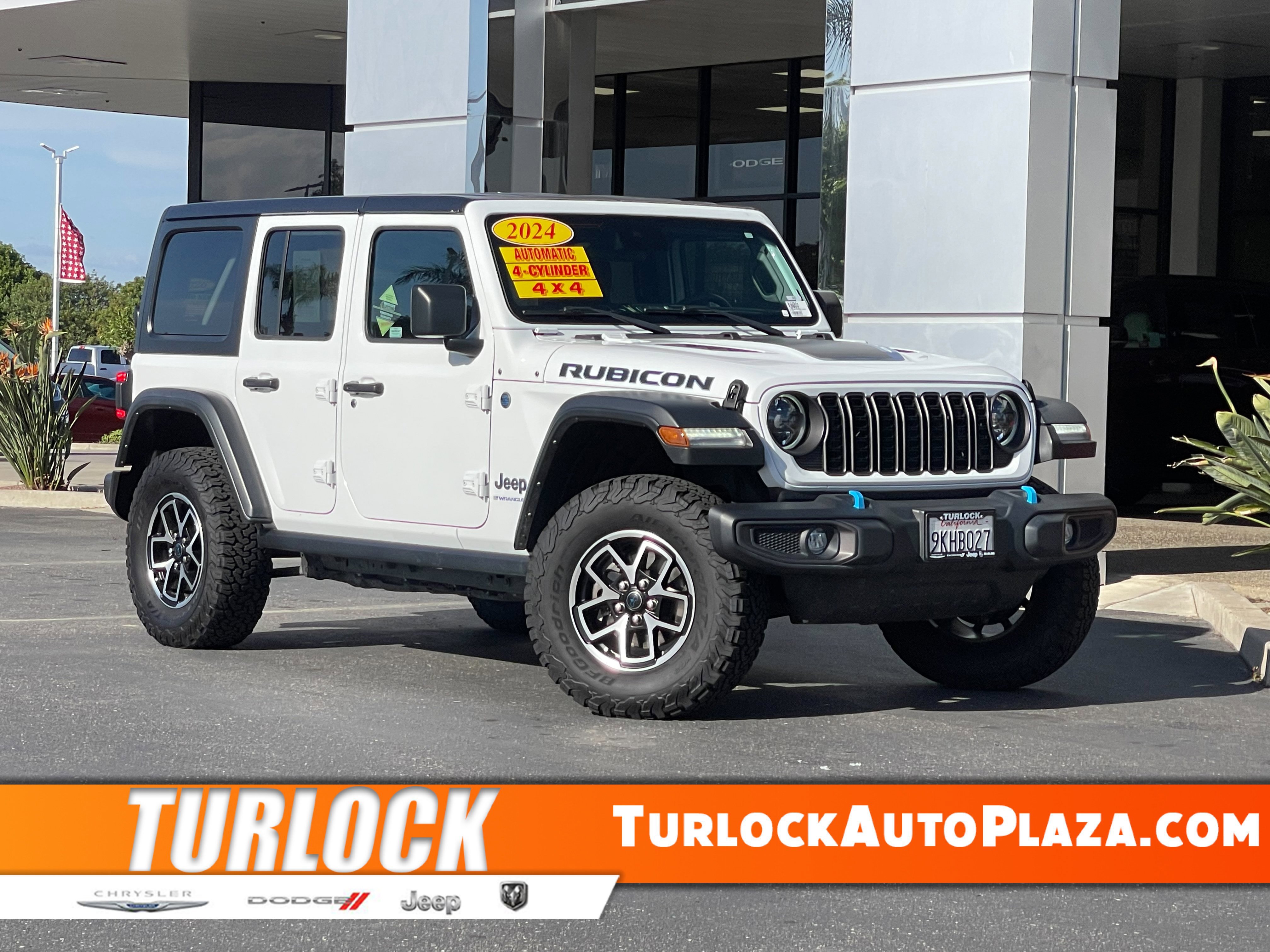Used 2024 Jeep Wrangler Unlimited Rubicon 4xe AWD/4WD image 1