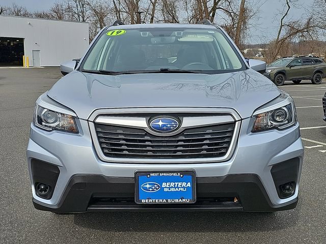Used 2019 Subaru Forester Premium image 2
