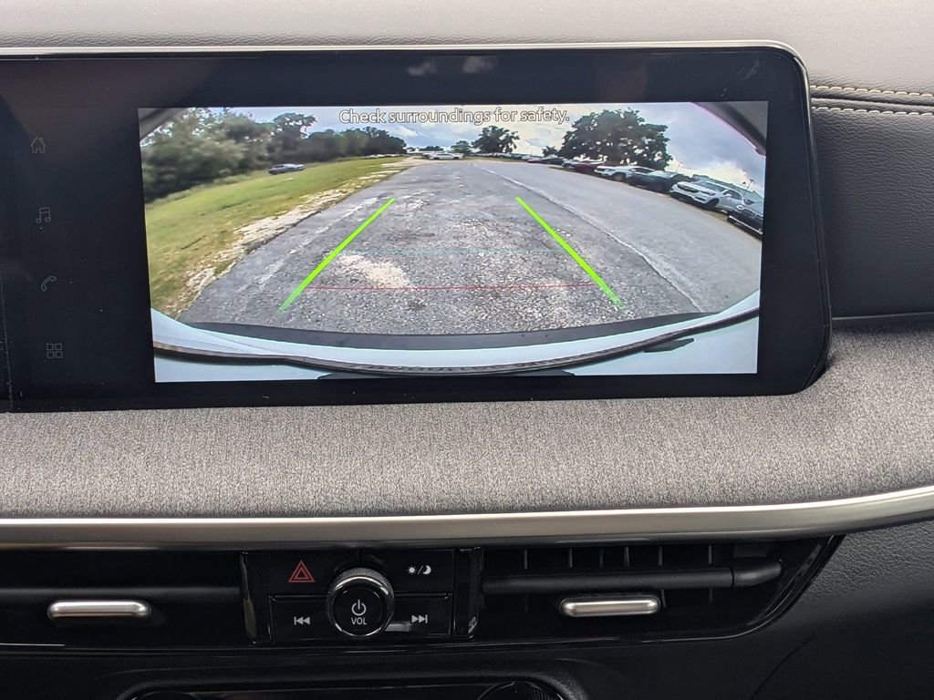 New 2026 Nissan Kicks SV image 32