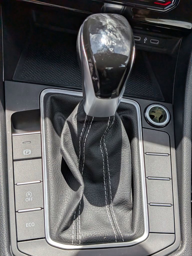 Used 2025 Volkswagen Jetta S FWD image 17