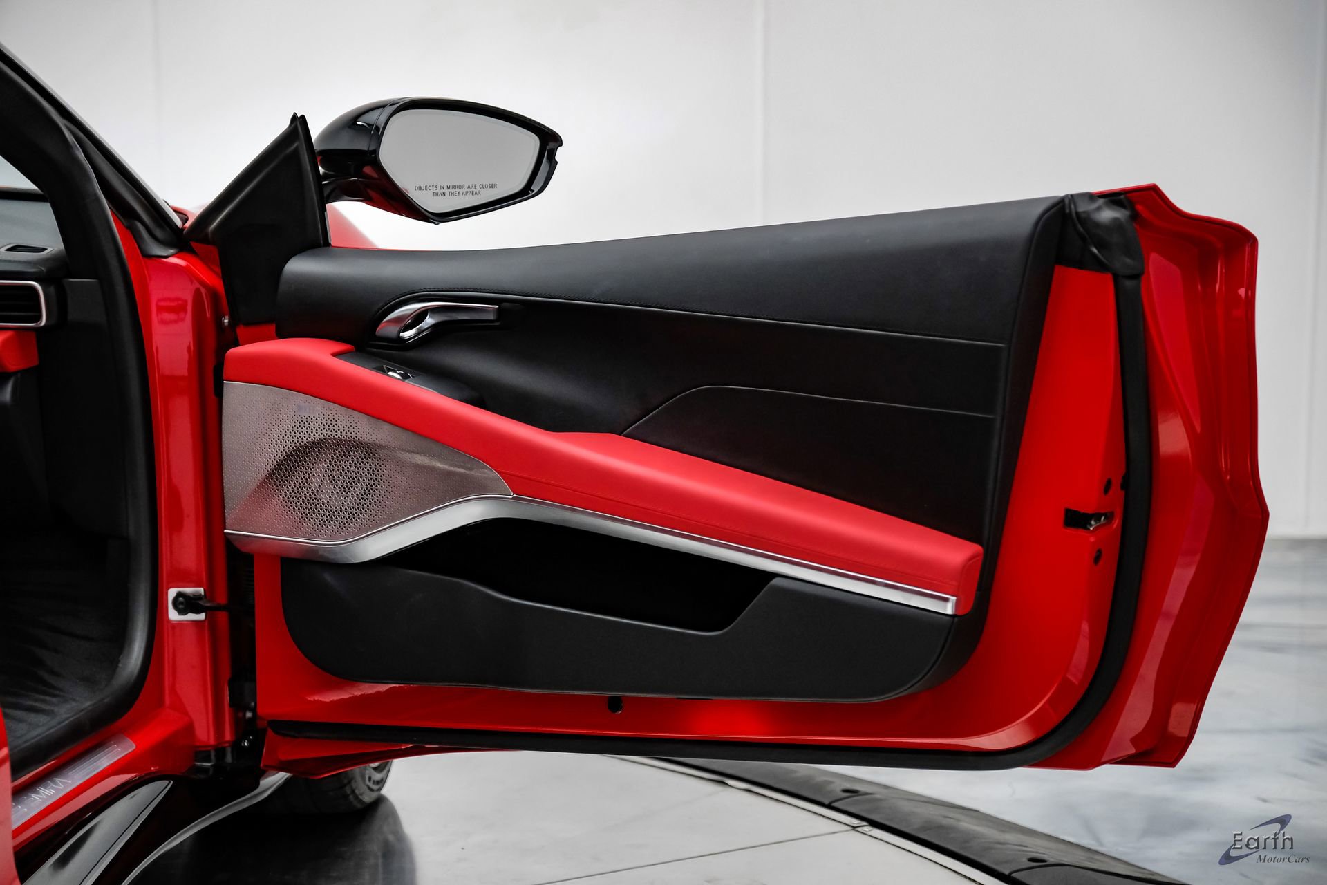 Used 2025 Lotus Emira RWD image 92