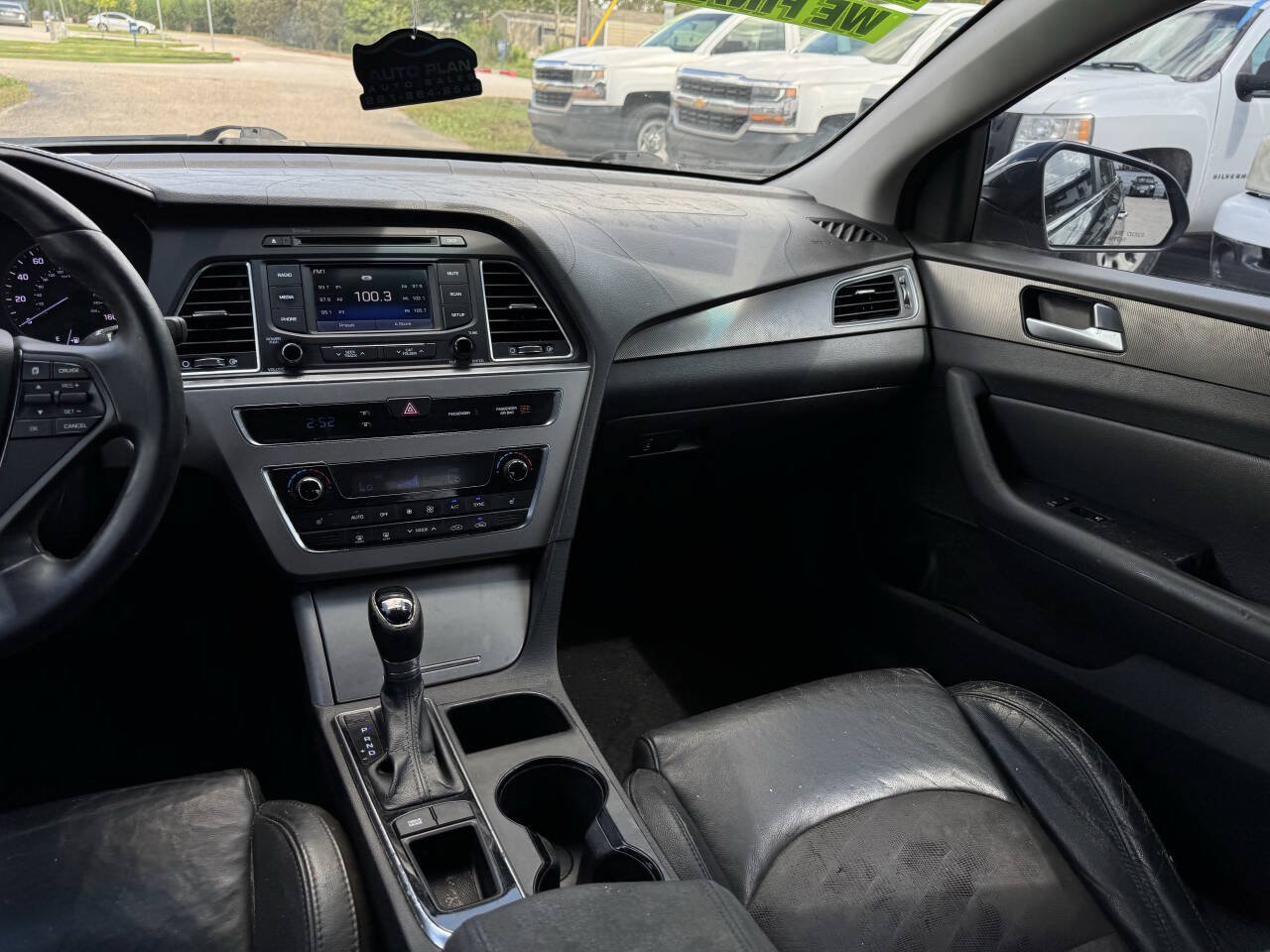 Used 2015 Hyundai Sonata Sport w/ Option Group 03 FWD image 16