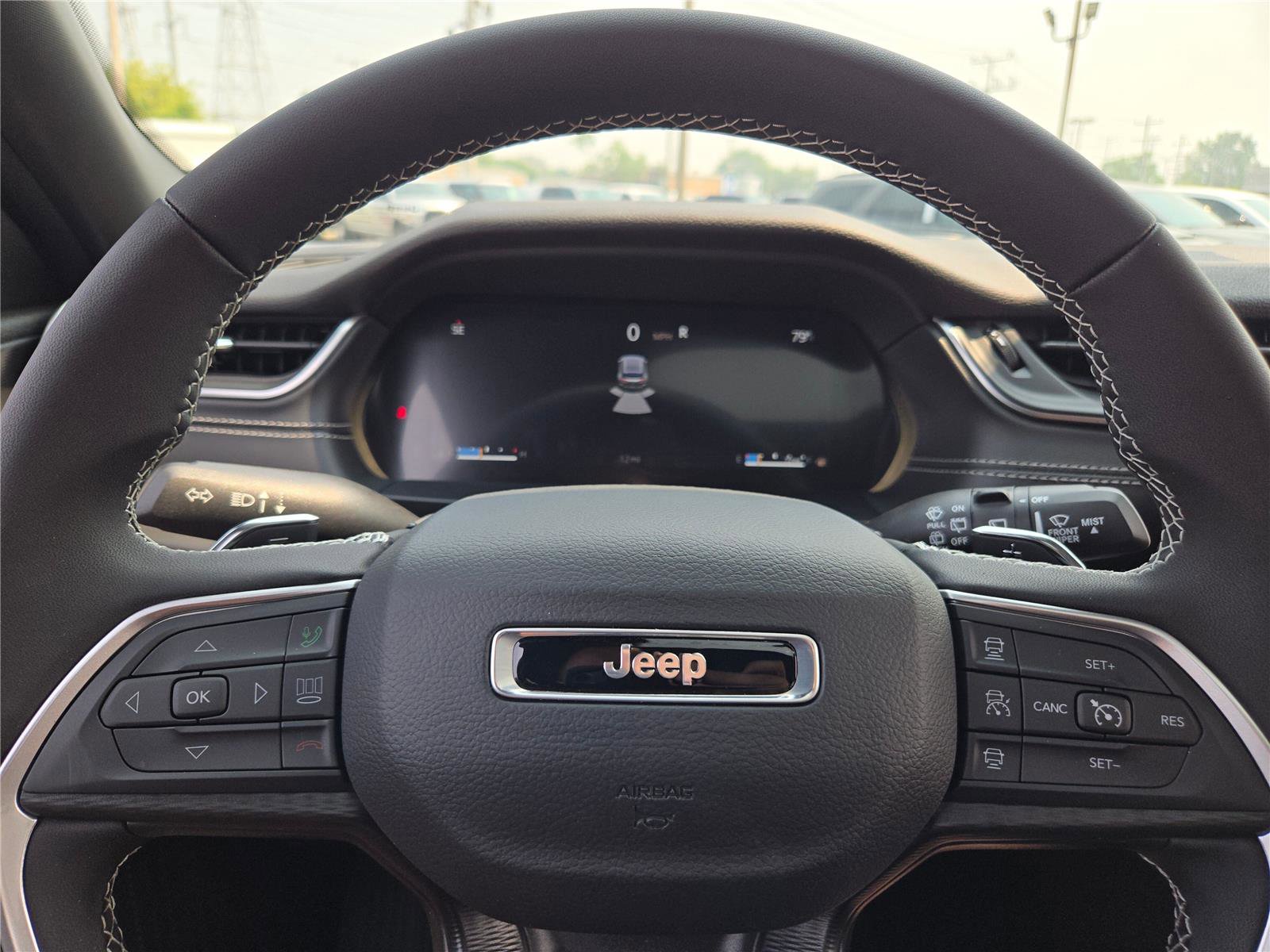 New 2025 Jeep Grand Cherokee L Laredo w/ Luxury Tech Group I image 36