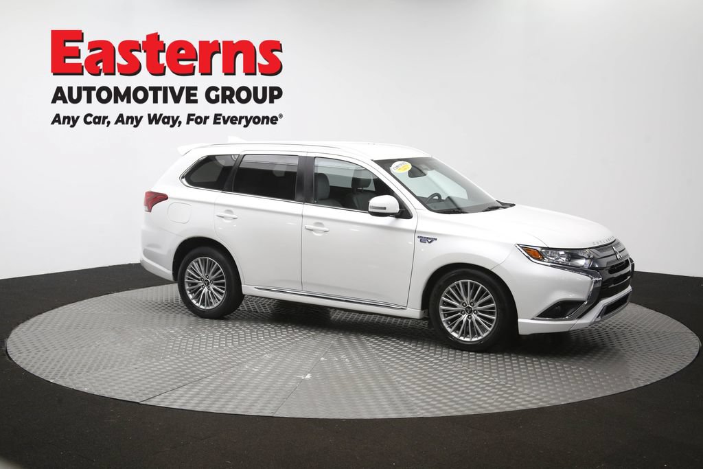 Used 2020 Mitsubishi Outlander SEL AWD/4WD image 47