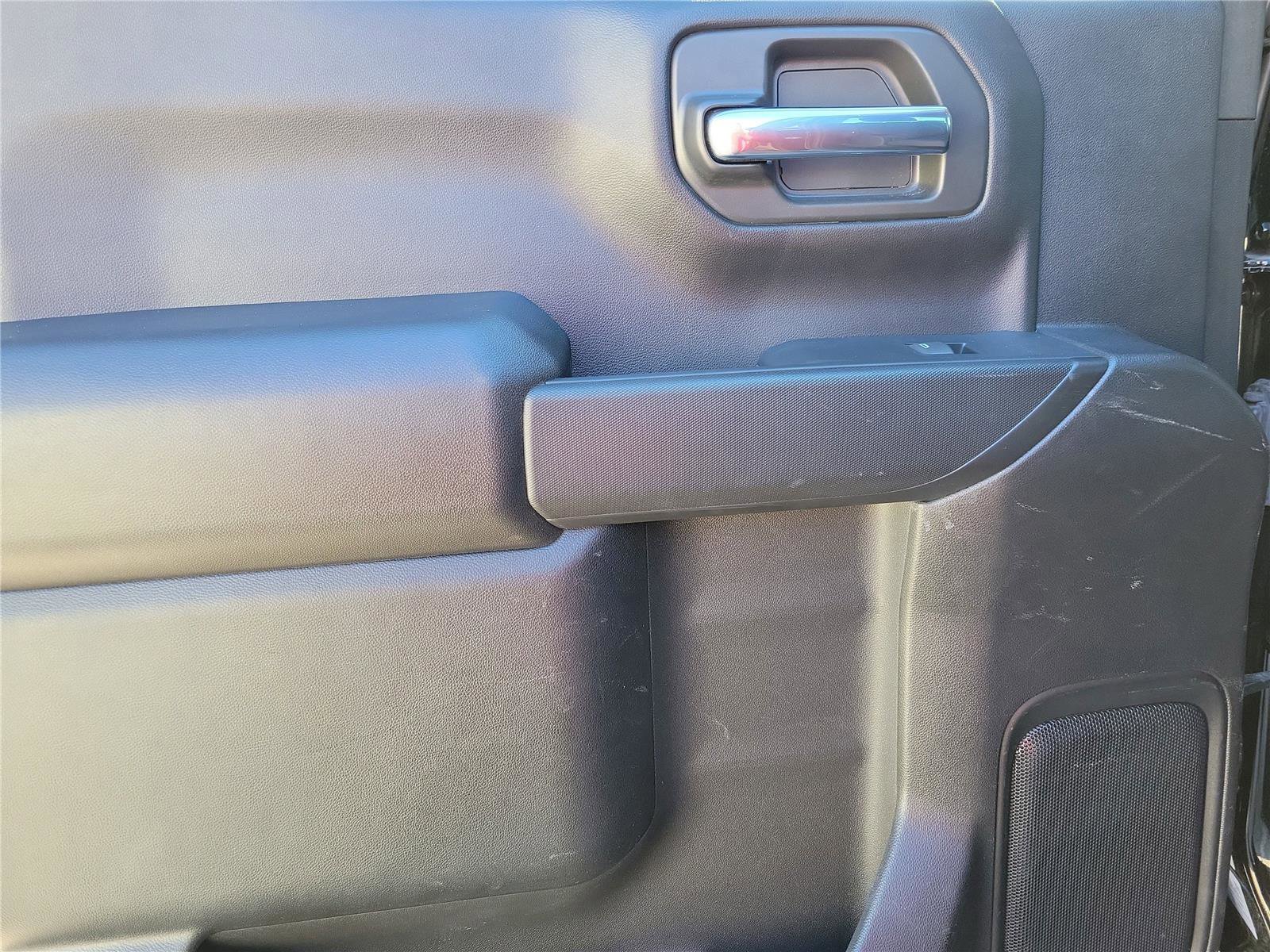 Used 2023 Chevrolet Silverado 1500 Custom image 13