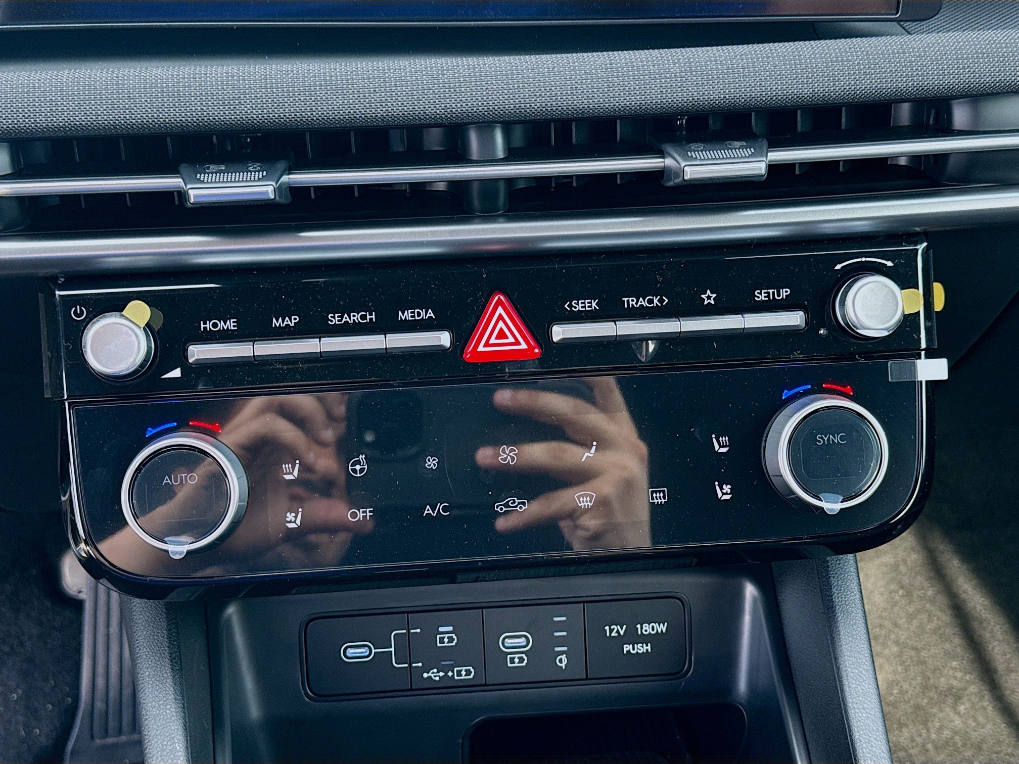 New 2026 Hyundai Santa Cruz Limited image 13