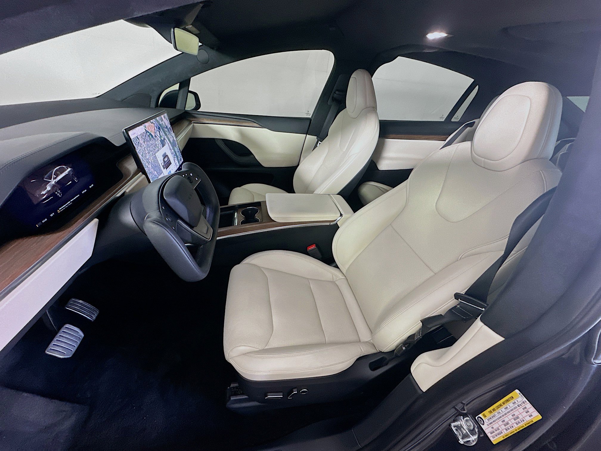 Used 2022 Tesla Model X image 13