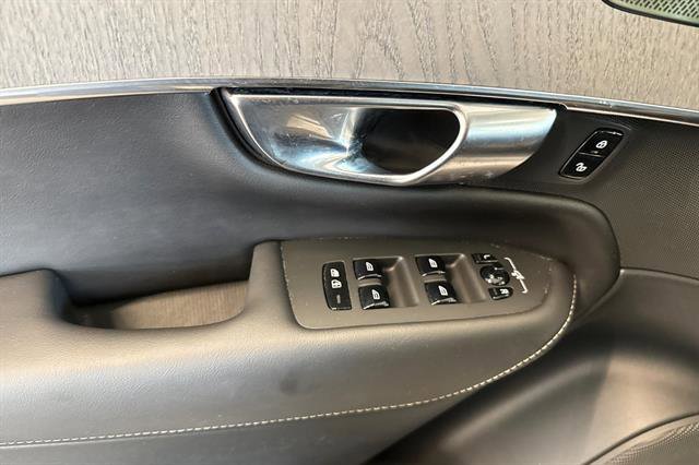 Used 2023 Volvo XC90 T8 Ultimate w/ Protection Package Premier AWD/4WD image 10