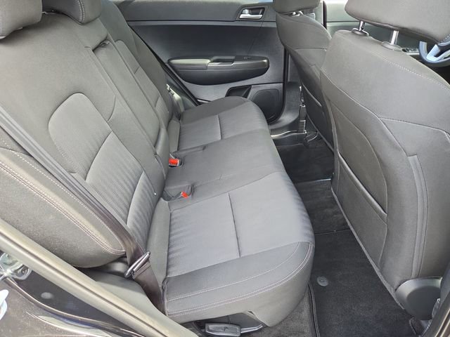 Used 2020 Kia Sportage LX FWD image 17