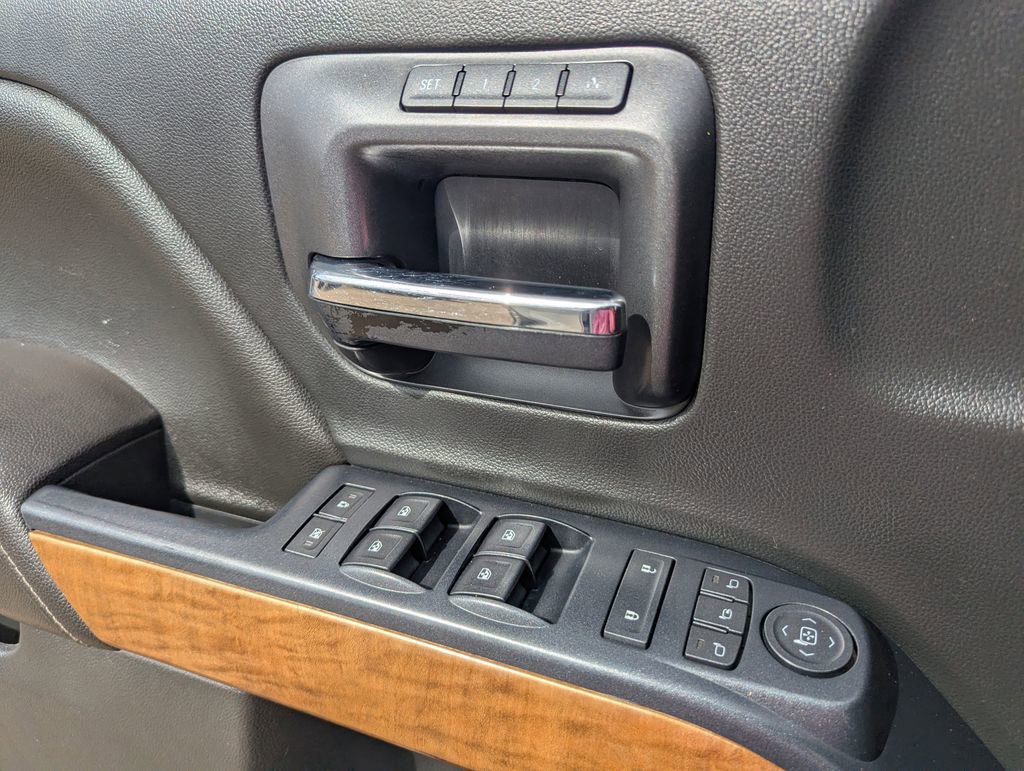 Used 2017 Chevrolet Silverado 1500 LTZ w/ Sport Package image 18