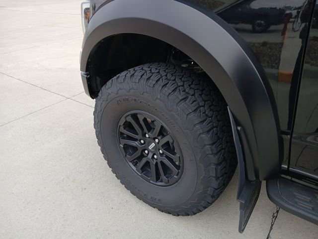 Used 2025 Ford F150 Raptor AWD/4WD image 9