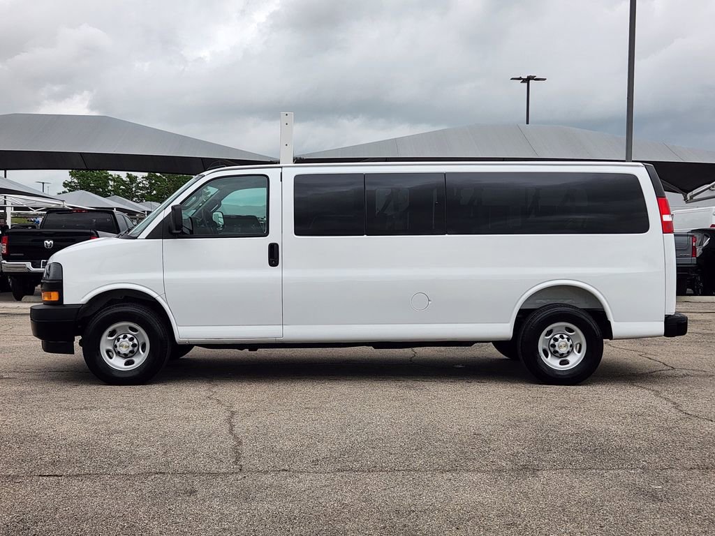 Certified 2025 Chevrolet Express 3500 LS RWD image 4
