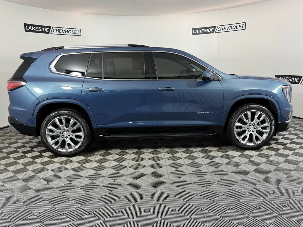 Used 2025 GMC Acadia Denali w/ Super Cruise Package image 7