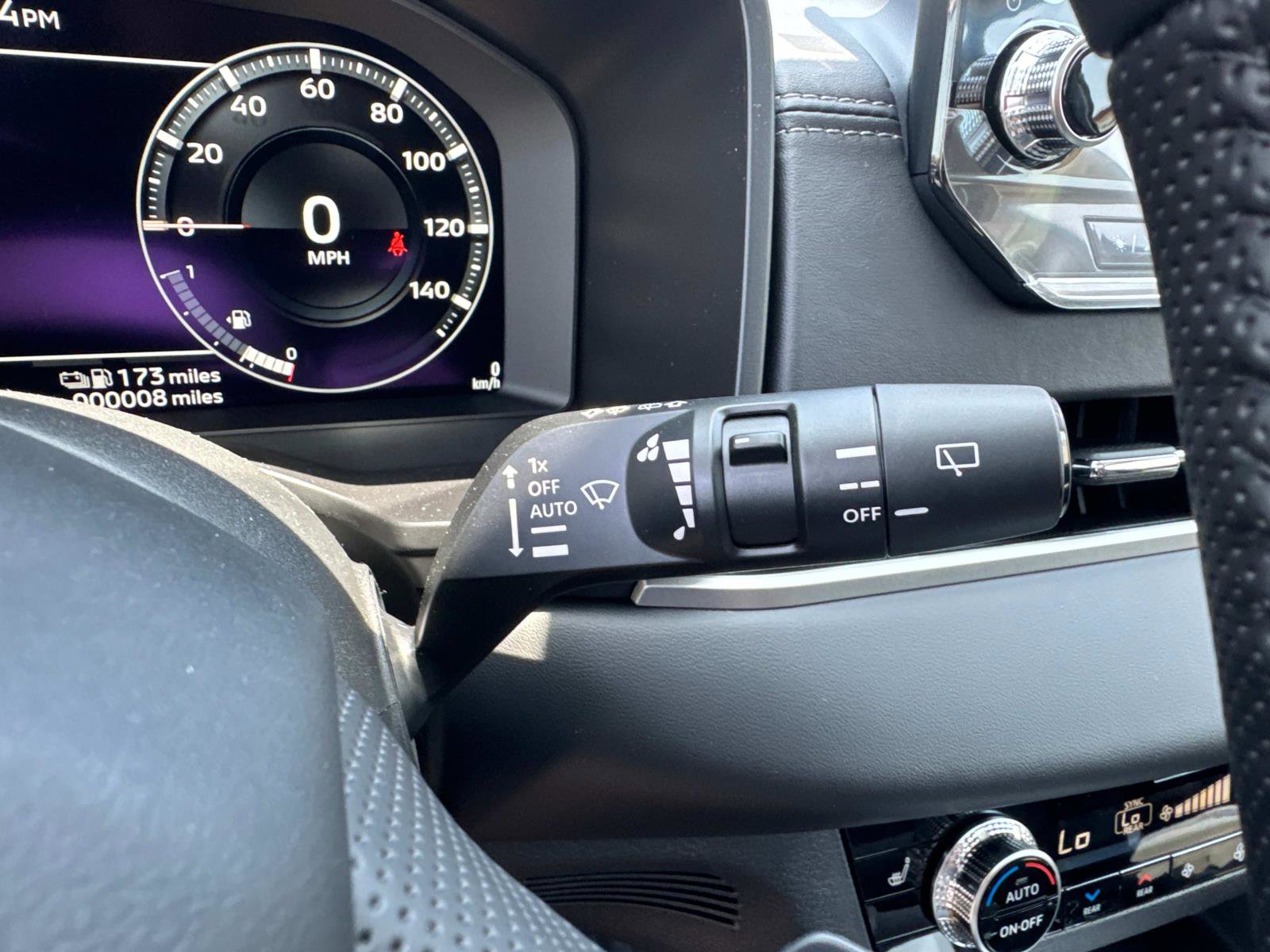 New 2025 Mitsubishi Outlander SEL image 30