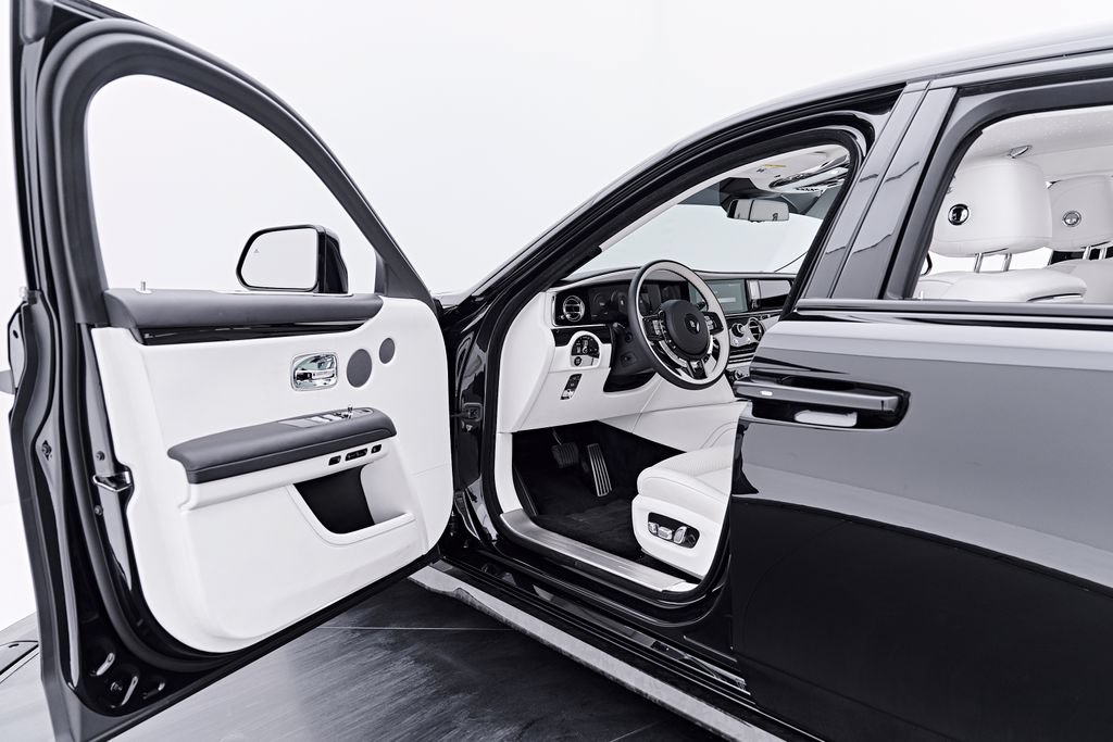 Used 2026 Rolls-Royce Ghost AWD/4WD image 58