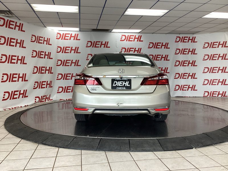 Used 2016 Honda Accord EX-L image 6