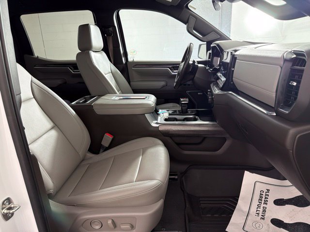 Used 2022 Chevrolet Silverado 1500 LTZ AWD/4WD image 30