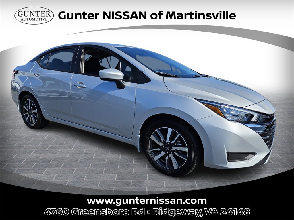 New 2025 Nissan Versa SV w/ Trunk Package