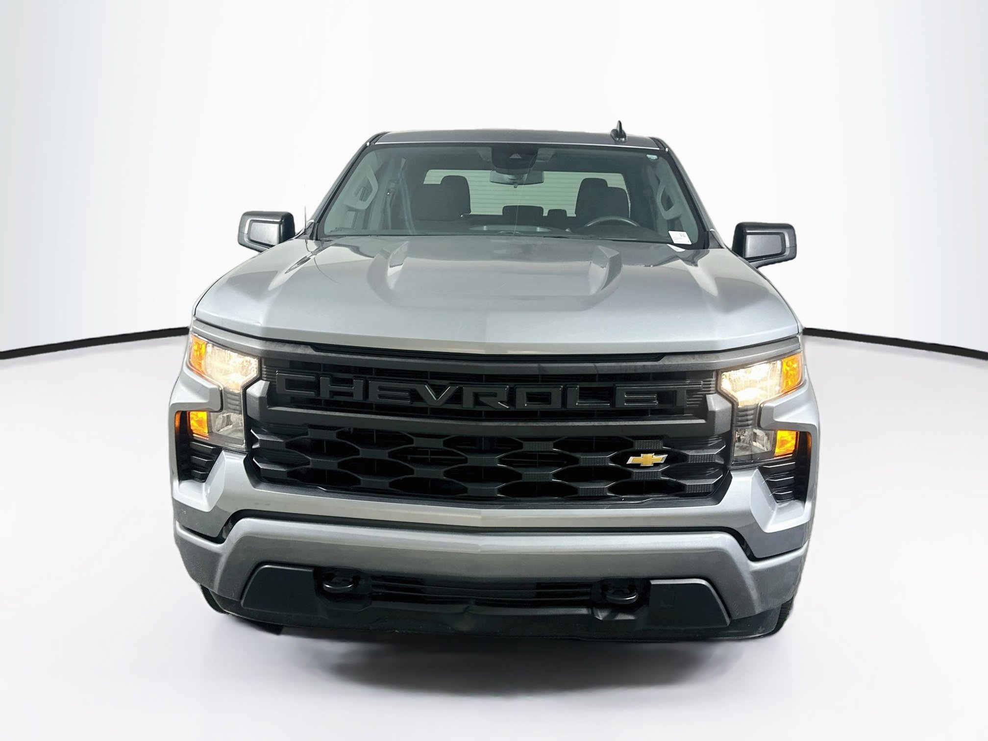 Used 2024 Chevrolet Silverado 1500 Custom RWD image 2