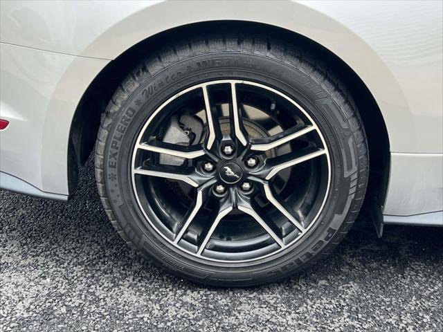 Used 2018 Ford Mustang Premium image 9