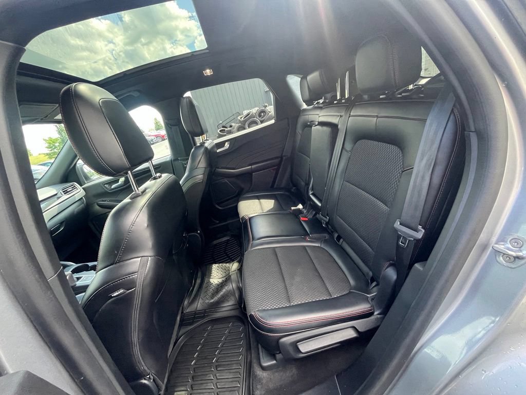 Used 2024 Ford Escape ST-Line w/ Tech Pack #1 AWD/4WD image 23