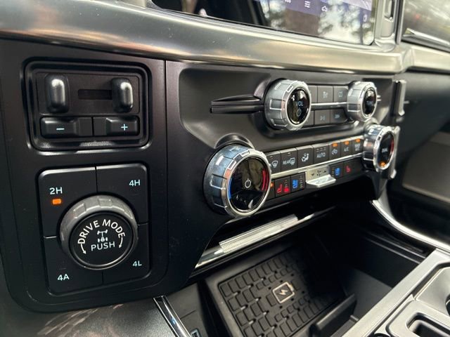 Used 2023 Ford F150 Lariat w/ Equipment Group 502A High image 30