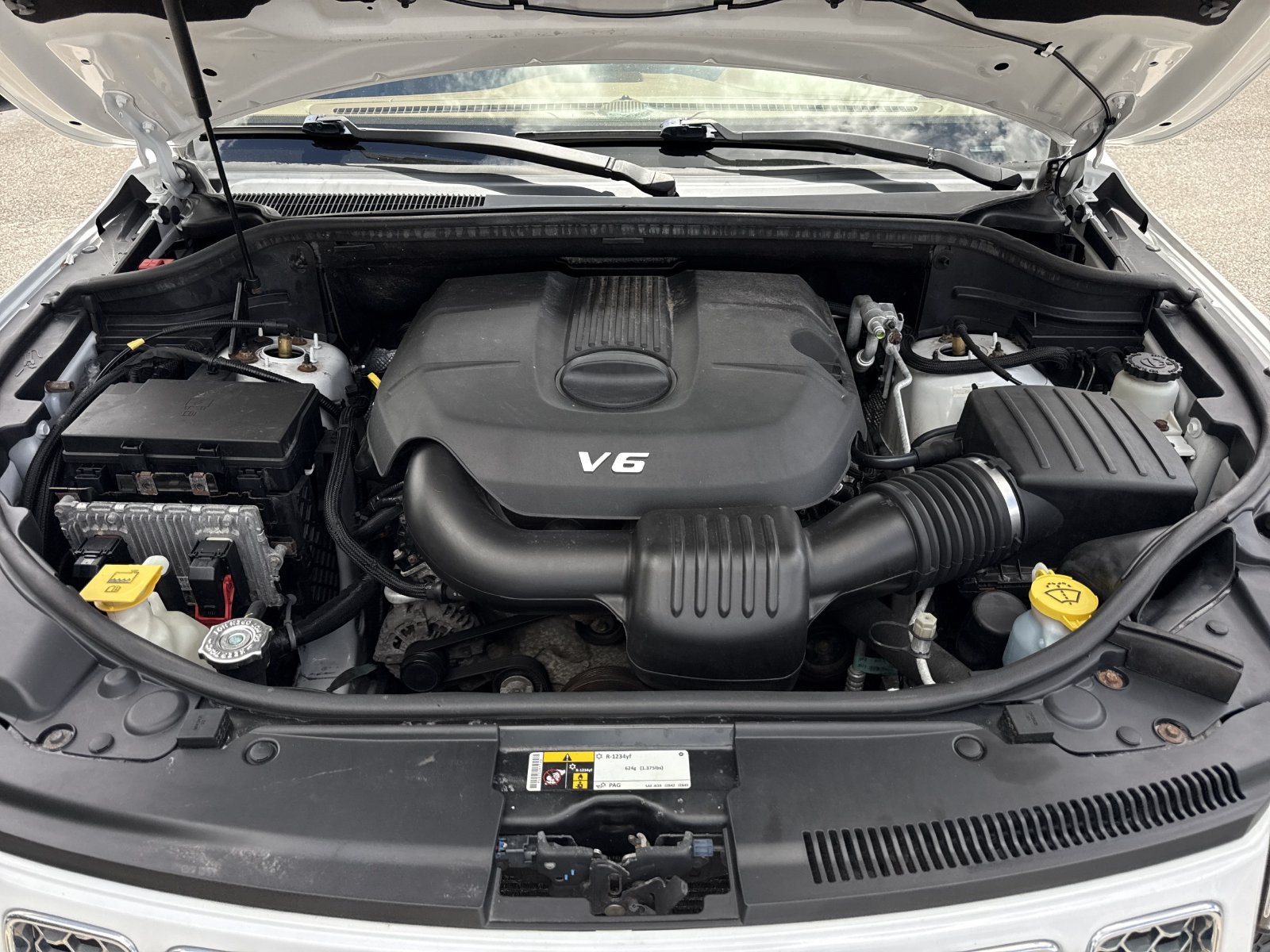 Used 2015 Jeep Grand Cherokee Summit AWD/4WD image 36