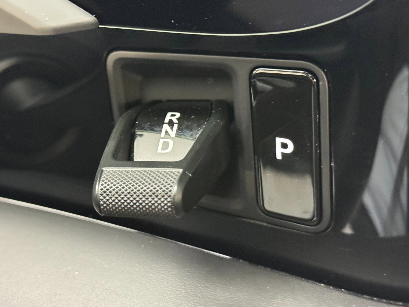 Used 2022 Porsche Taycan 4S AWD/4WD image 23