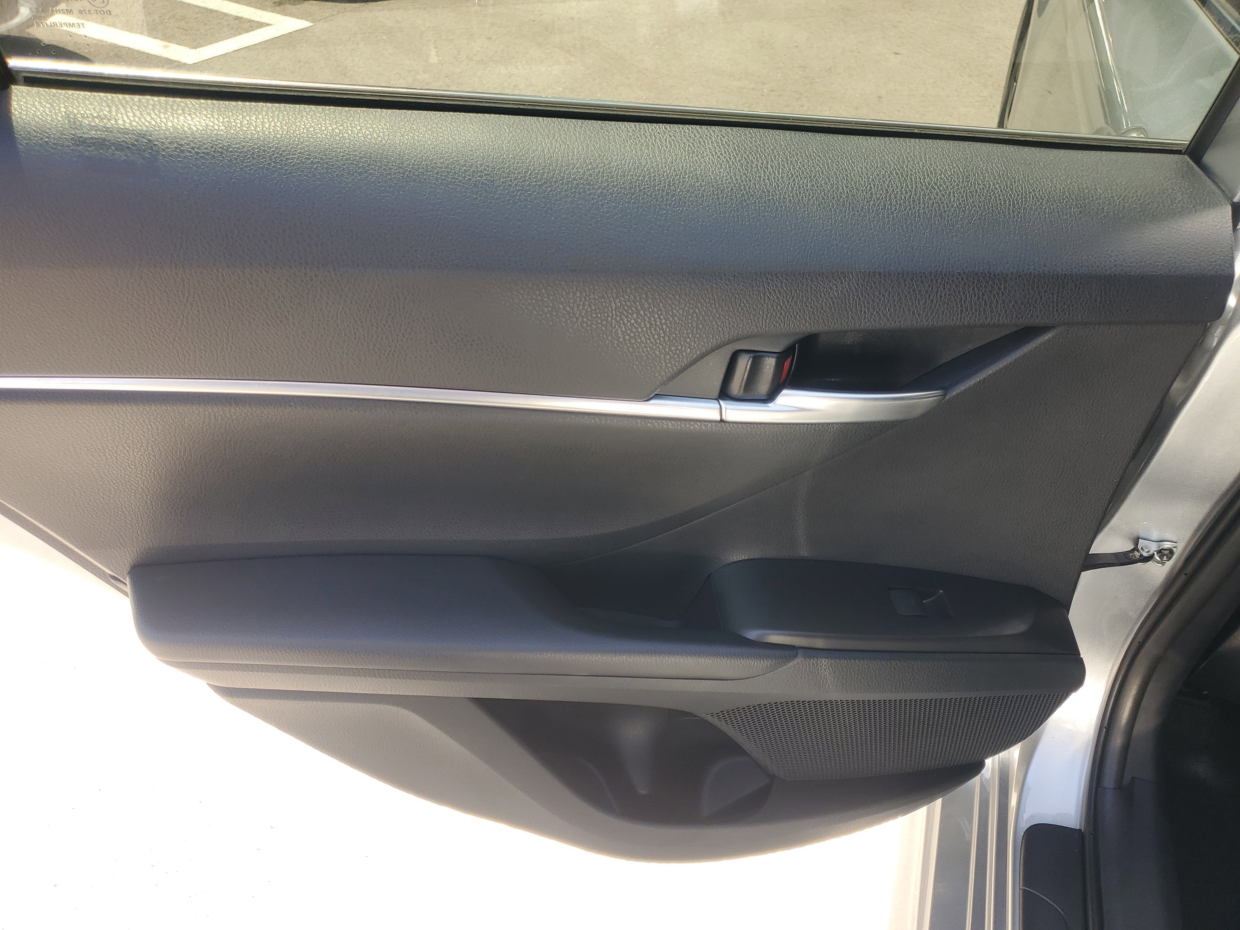 Used 2024 Toyota Camry SE w/ Convenience Package FWD image 13