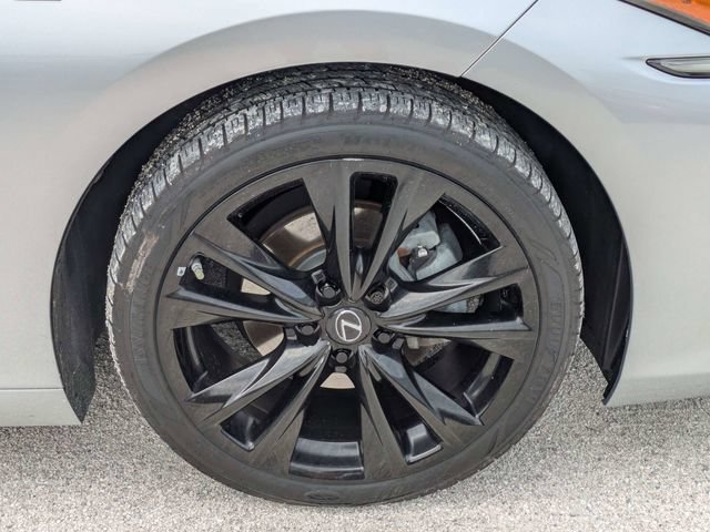 Used 2022 Lexus ES 350 F Sport w/ Accessory Package 2 FWD image 10