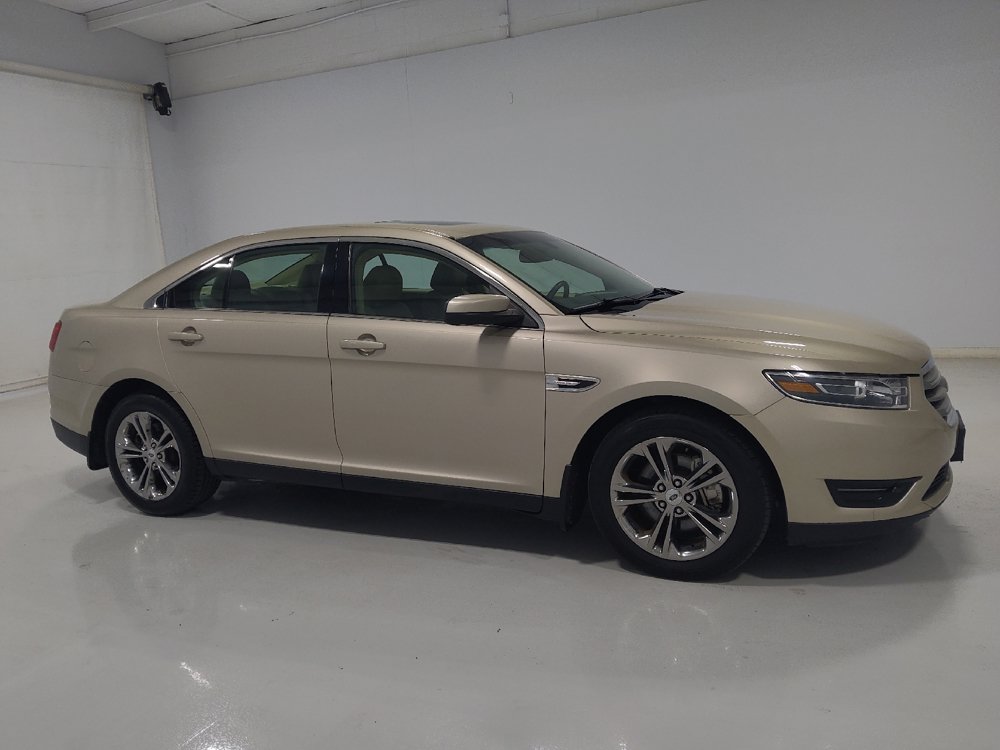 Used 2018 Ford Taurus SEL w/ Equipment Group 201A AWD/4WD image 11